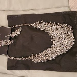 Necklace  set and earrings